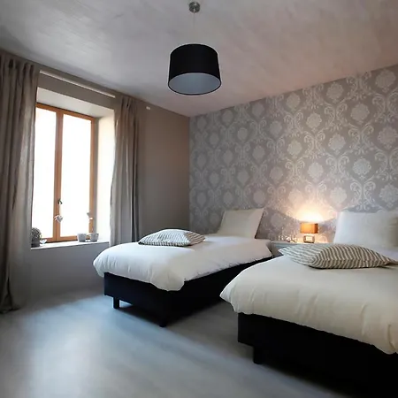 Arara Panzió Montfaucon-d'Argonne