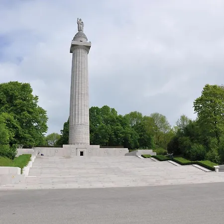 Arara Montfaucon-d'Argonne