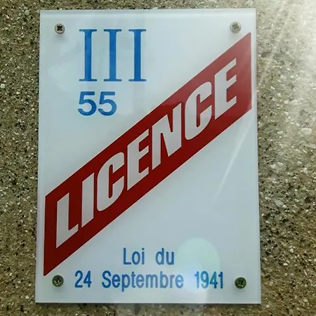 Panzió Arara Montfaucon-d'Argonne