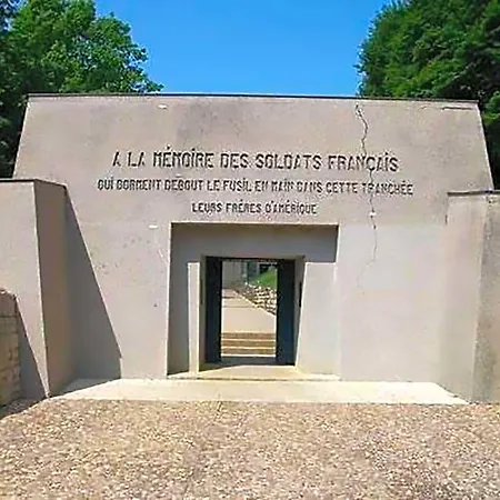 Arara Couette-café Montfaucon-d'Argonne